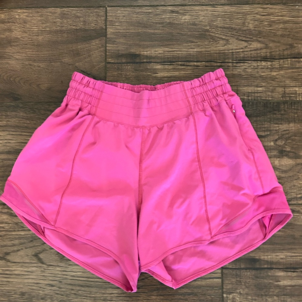 Hot pink hotty hots 4” size 6